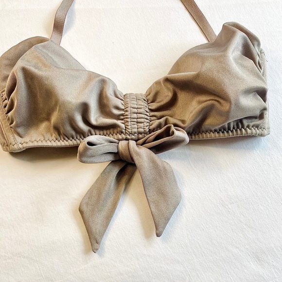 **SALE**  MALIA MILLS  Bikini - 32 D/DD  Bottoms XS-S Shimmery Champagne Silver - Picture 3 of 12